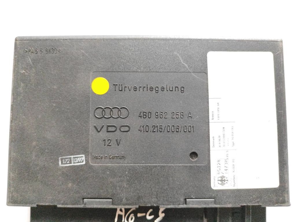 Audi A6 S6 C5 4B 1999 Comfort convenience body module 4B0962258A