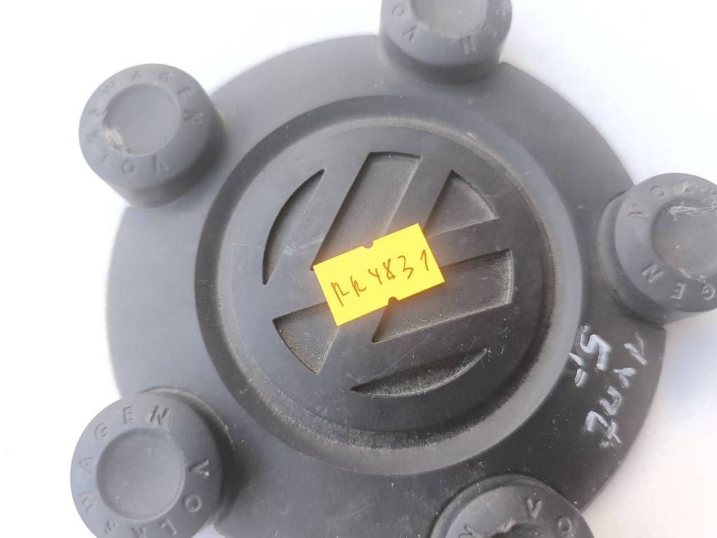 Volkswagen Caddy 2015 Original wheel cap 2K0601169
