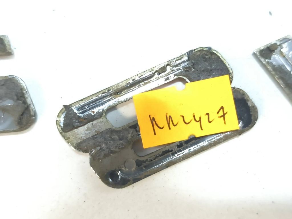 BMW 3 E46 2000 Rear Trunk 328i Manufacturers model badge