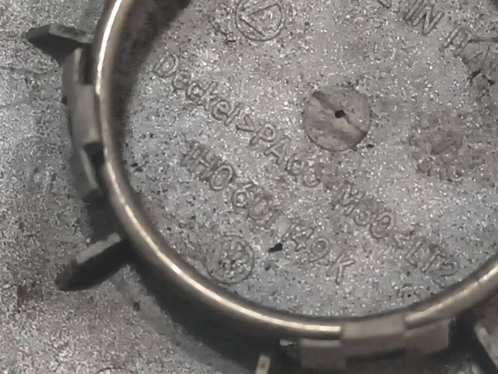 Volkswagen Golf III 1991 rim wheel cap 1H0601149K