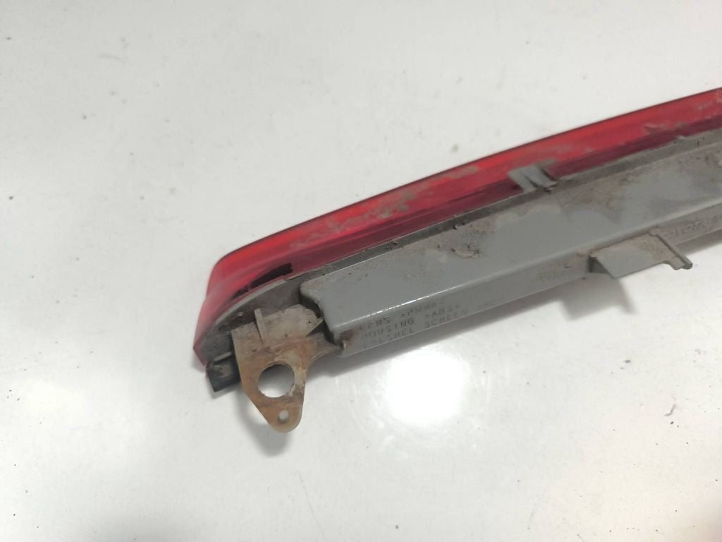 Toyota Avensis T250 2006 Rear Third brake center stop light 0553