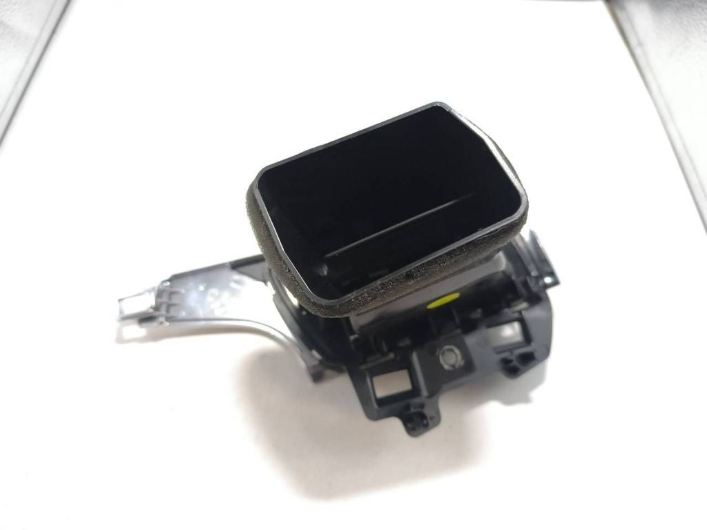 Audi A6 S6 C7 4G 2013 RHD dashboard side air vent grill trim 4G2820902