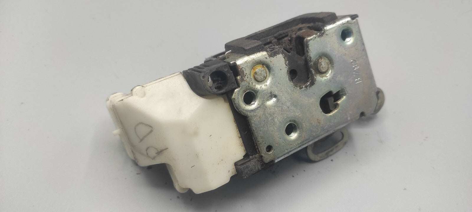 Alfa Romeo GT 1.9JTD 110kW Diesel 2005 LHD Front Right Door Lock B792