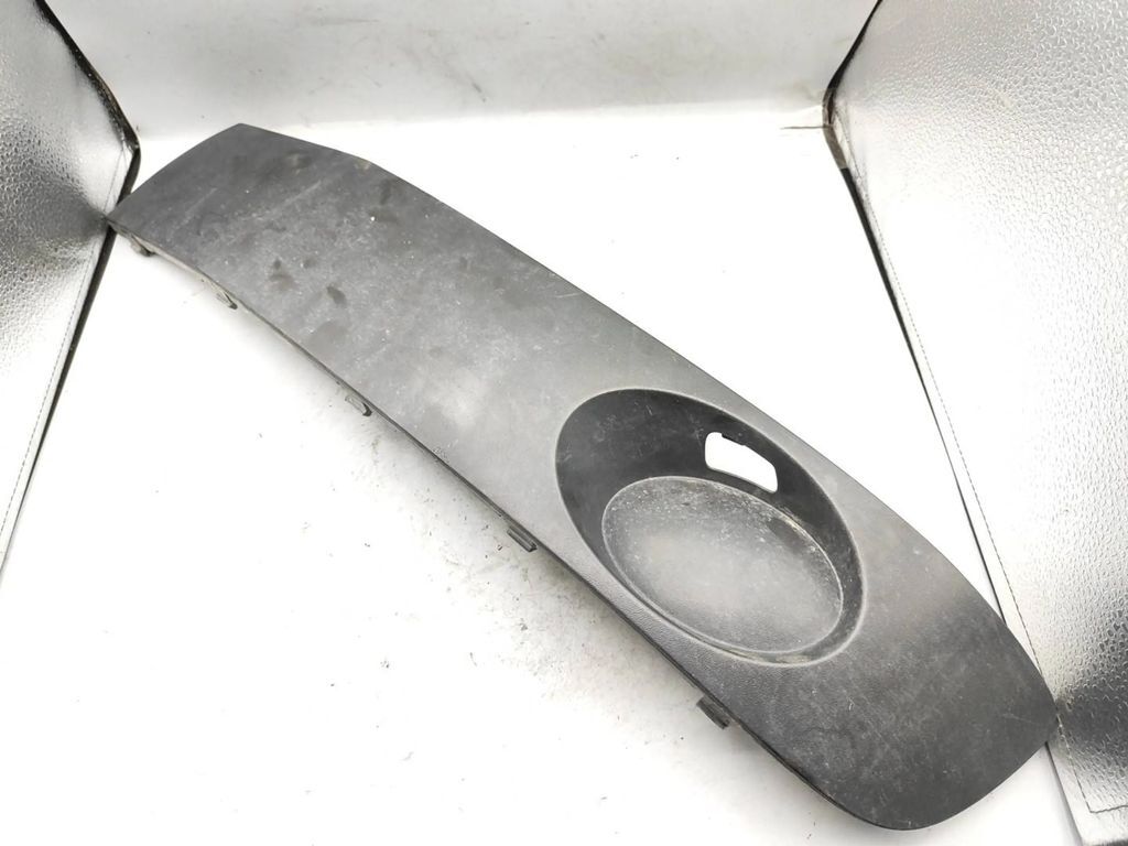 Volkswagen Transporter T5 2012 Front left bumper lower grill 7E0807489