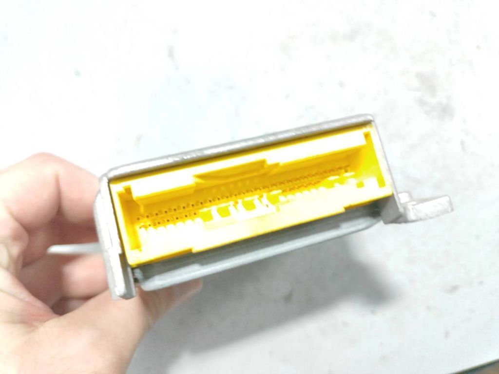 Audi A4 S4 B5 8D 1995 Safety ECU Control unit module 8D0959655L