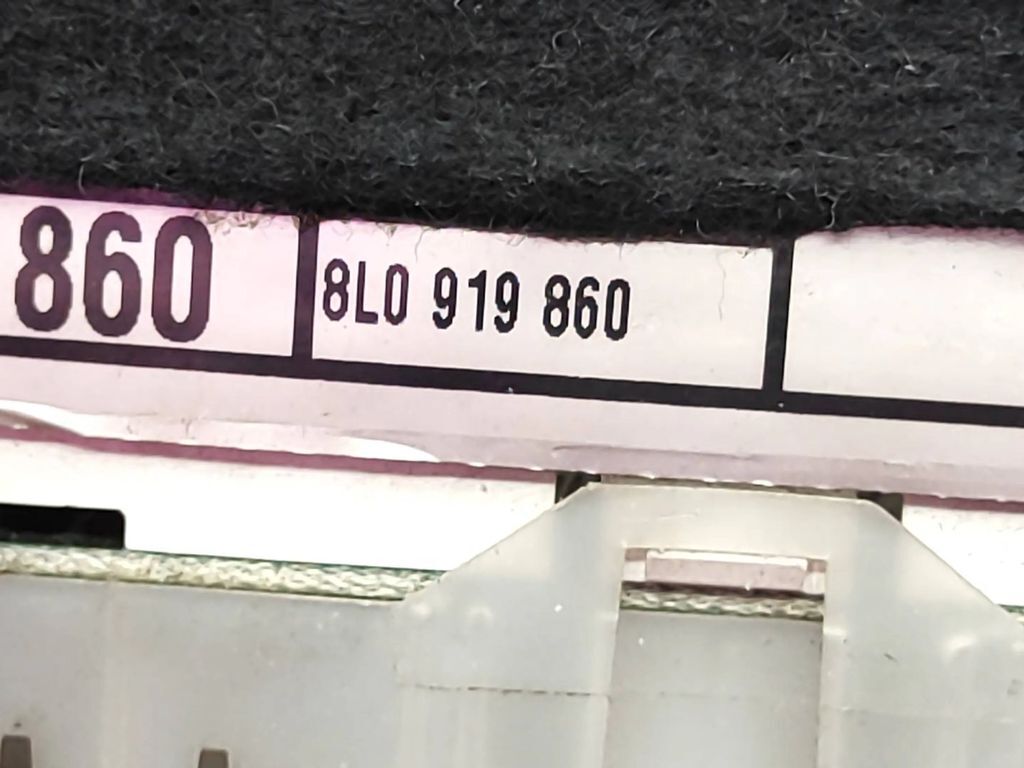 Audi A3 8L TDI 2000 Diesel LHD speedometer instrument cluster 8L0919860