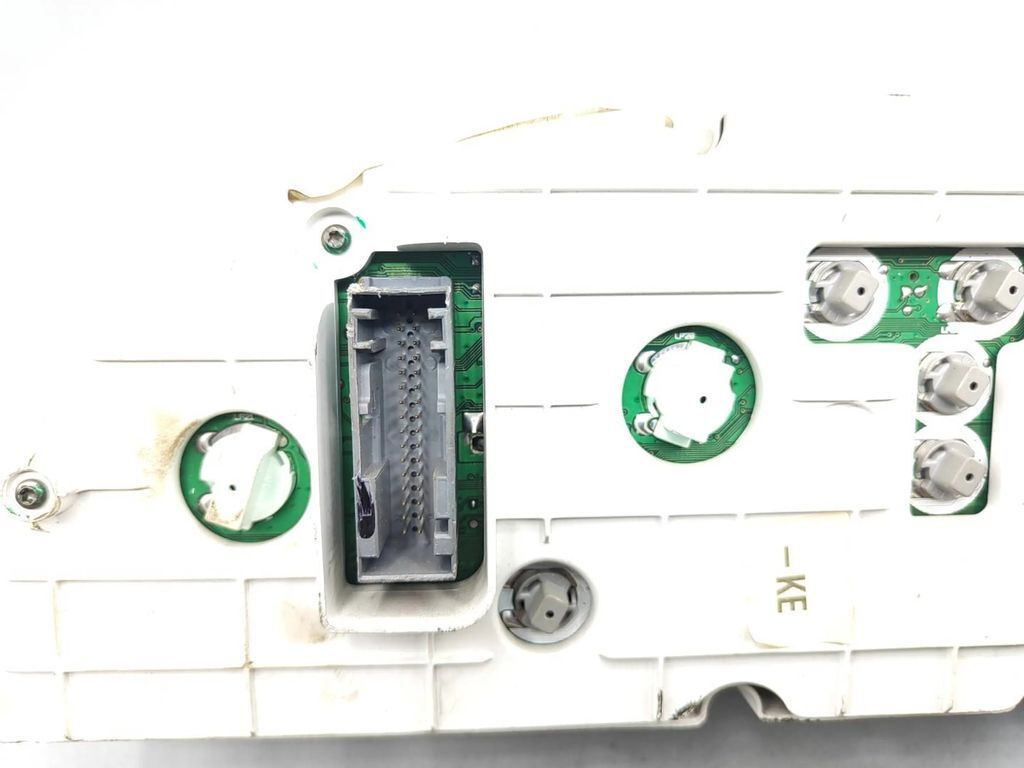 Ford Mondeo Mk III 2002 LHD Diesel speedometer instrument cluster 1S7F10849KE