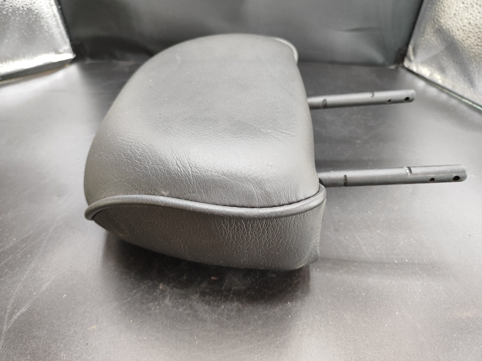 Alfa Romeo 147 1.9JTD 110kW 2003 Rear Interior Seat Headrest Black Leather