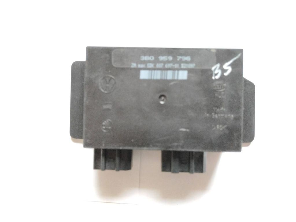 Volkswagen PASSAT B5 2000 Comfort convenience body module 3B0959796