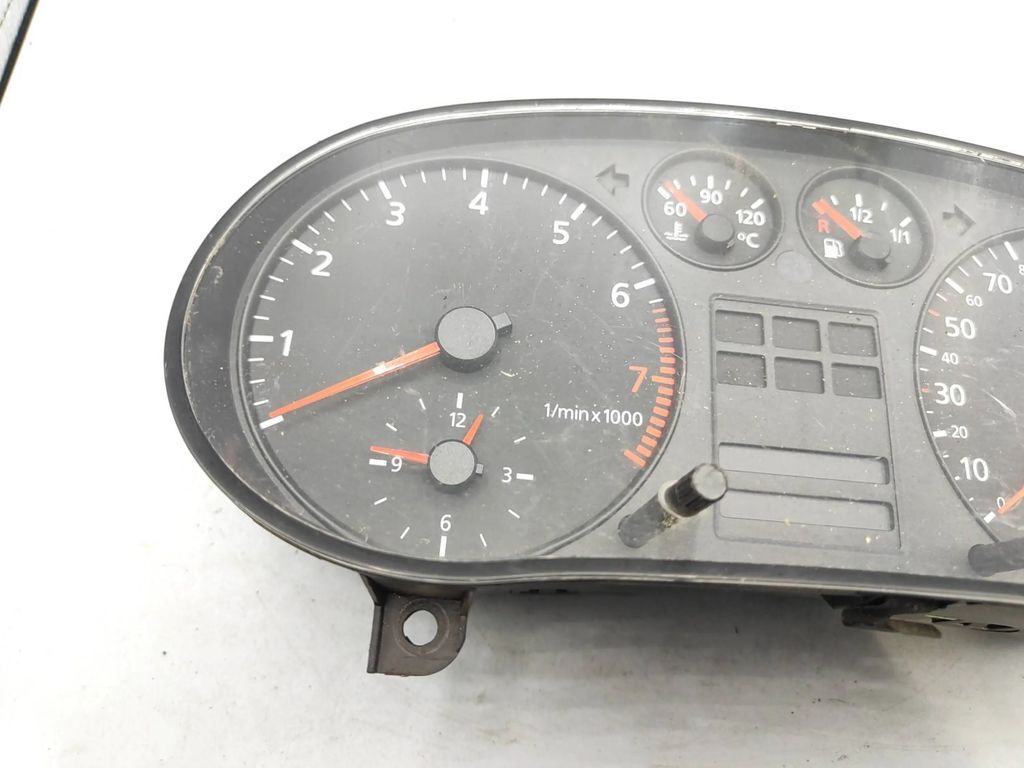 Audi A3 S3 8L 2000 Petrol LHD speedometer instrument cluster 8L0919860E
