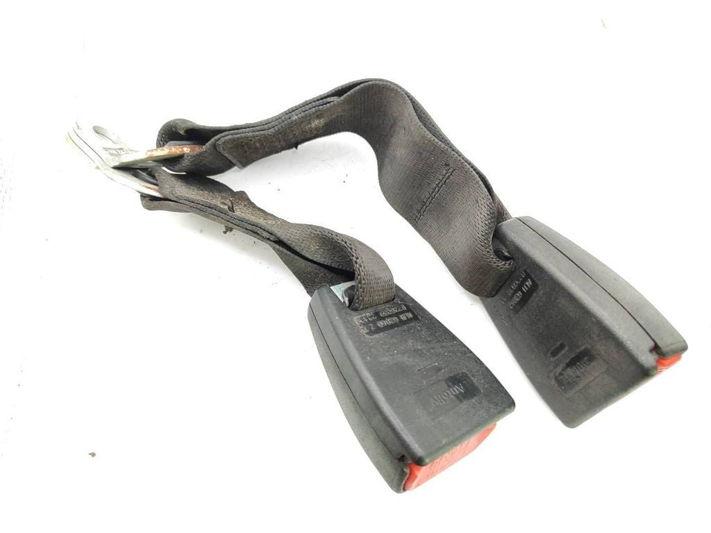 BMW 3 E46 2005 Rear seat belt buckle 8233292
