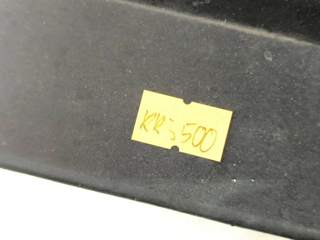 Volkswagen Golf IV 1999 Front grill 1J0853655G