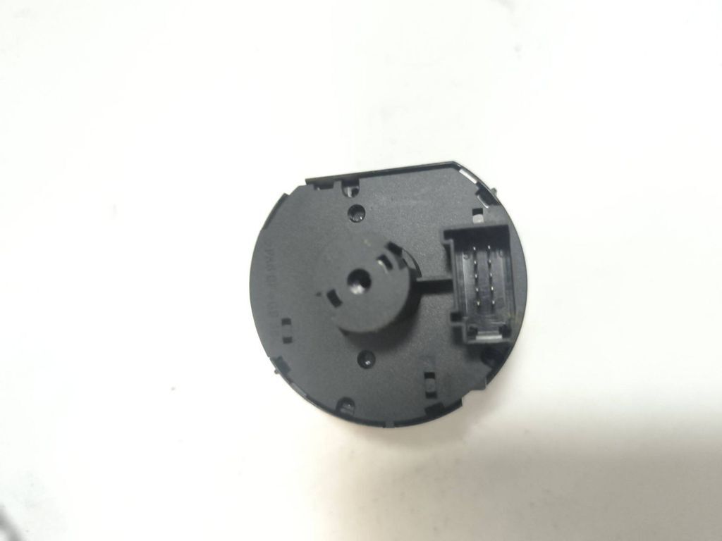 Volkswagen PASSAT B6 2008 Light switch 1K0941431N