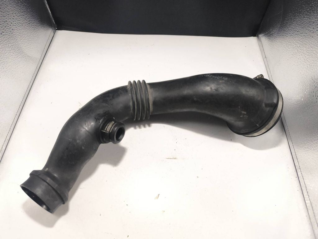 Honda Accord 2.2 I-CDTI 103kW 2005 Diesel air intake hose pipe AFT4