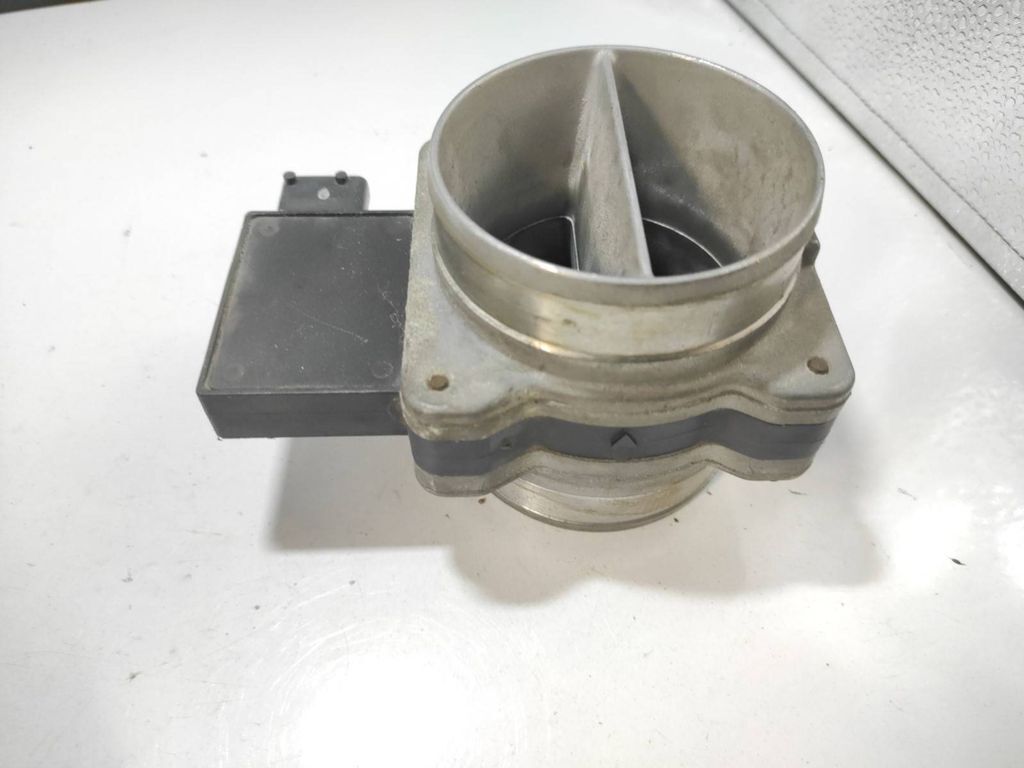 Saab 9-5 2.0T 110kW Petrol 2000 MAF mass air flow meter sensor 9173386C