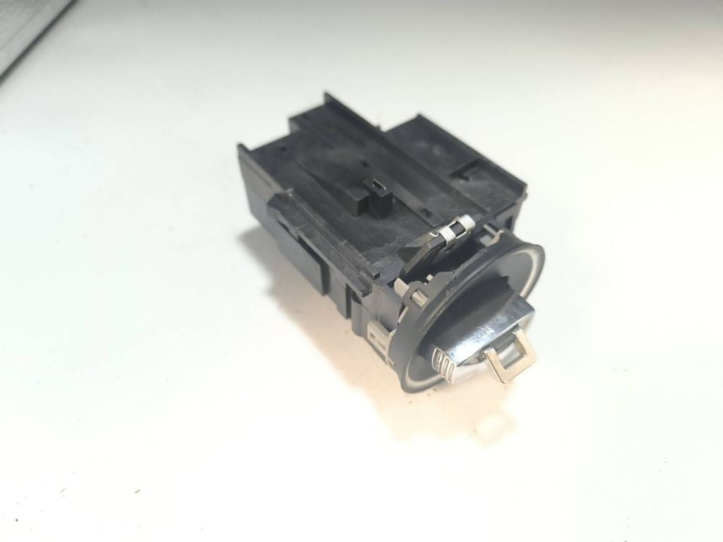 Volkswagen PASSAT B6 2008 Ignition barrel lock 3C0905843Q