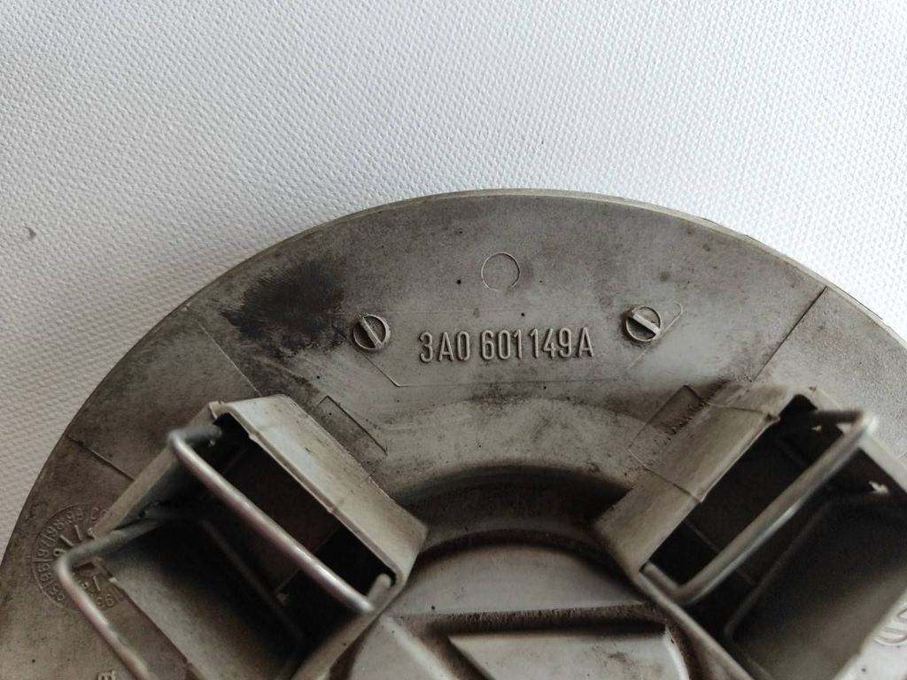 Volkswagen Golf III 1991 Original wheel cap cover 3A0601149A