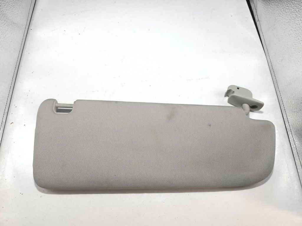 Audi A6 S6 C6 4F 2008 sun visor 4F0857551