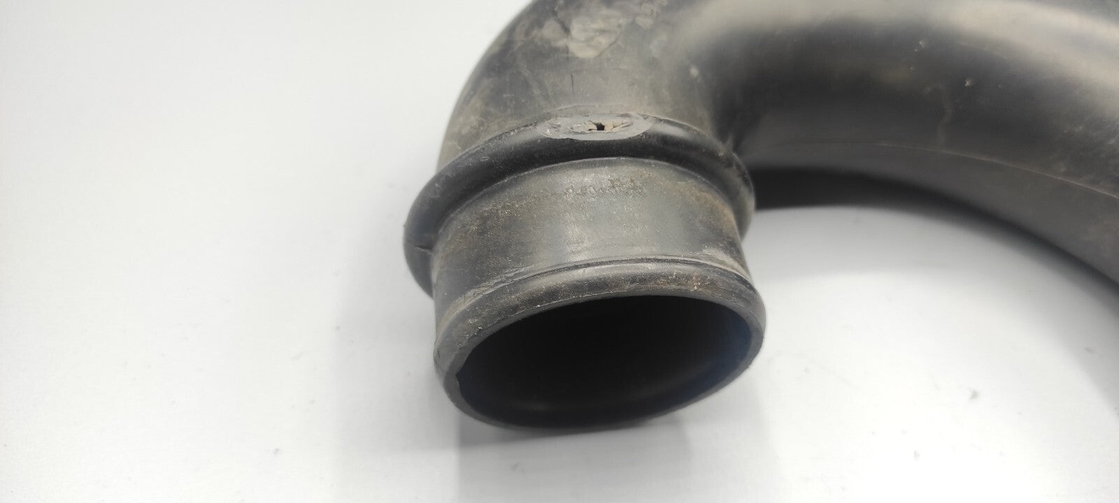 Alfa Romeo 156 SW 2.4JTD 110kW 2002 Engine Air Intake Duct Hose Pipe F1001456