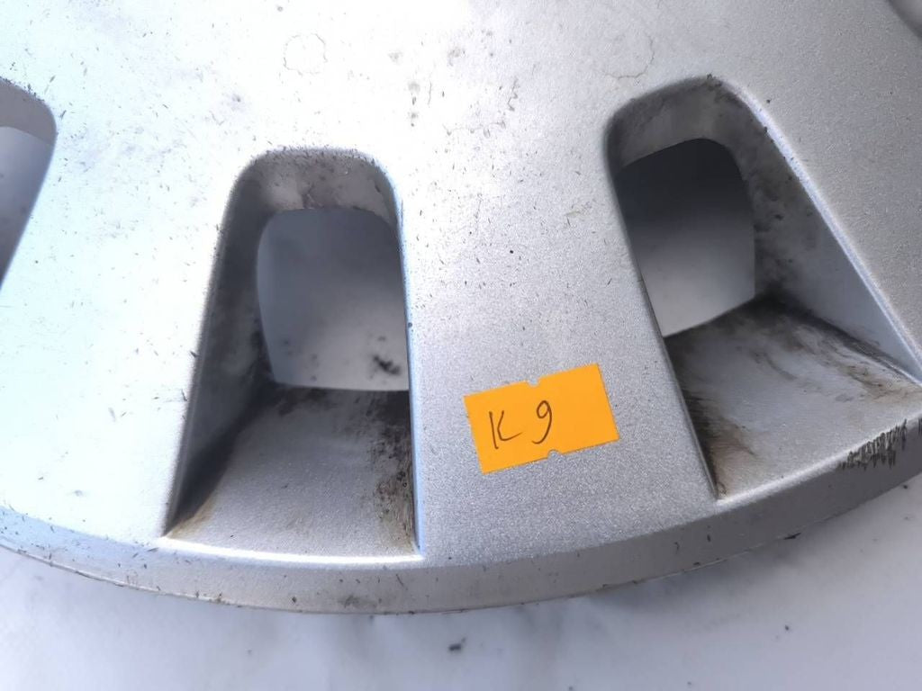 Opel Corsa C 2000 R14 wheel hub cap trim 24443195