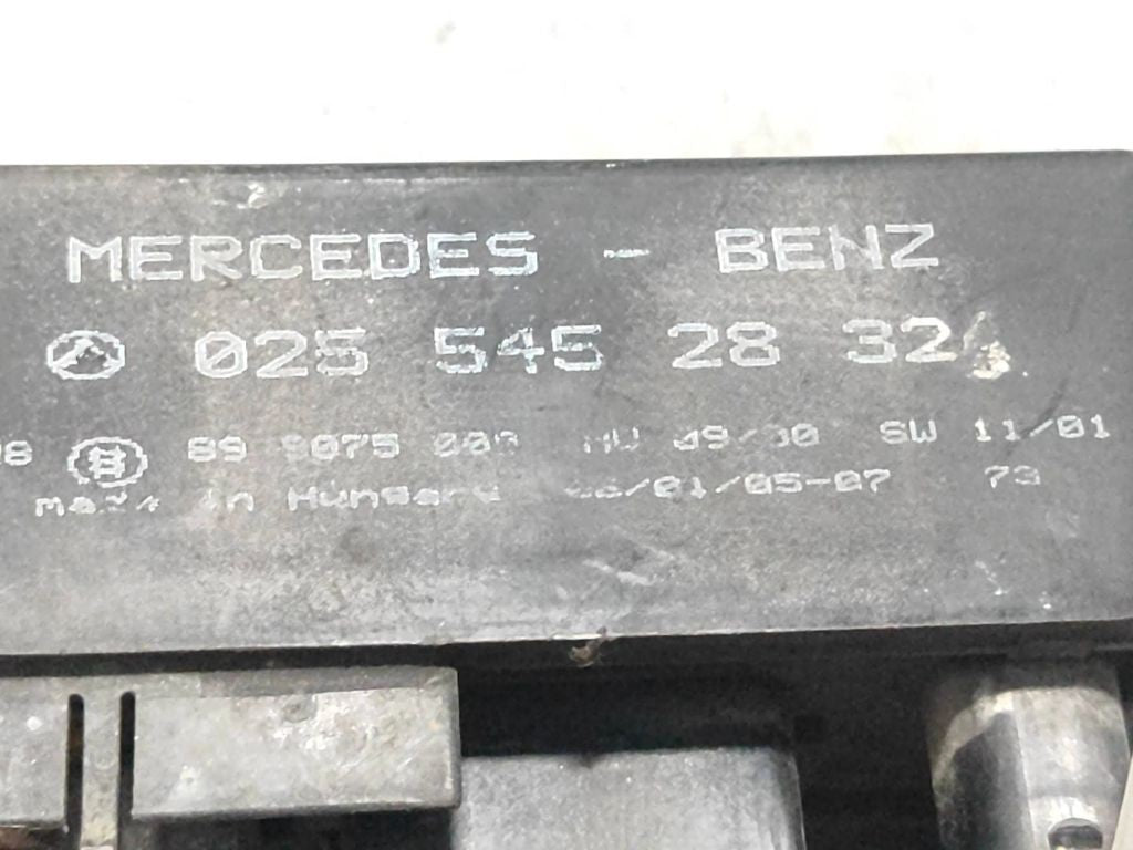 Mercedes-Benz E W211 2004 Glow plug pre heat relay 0255452832