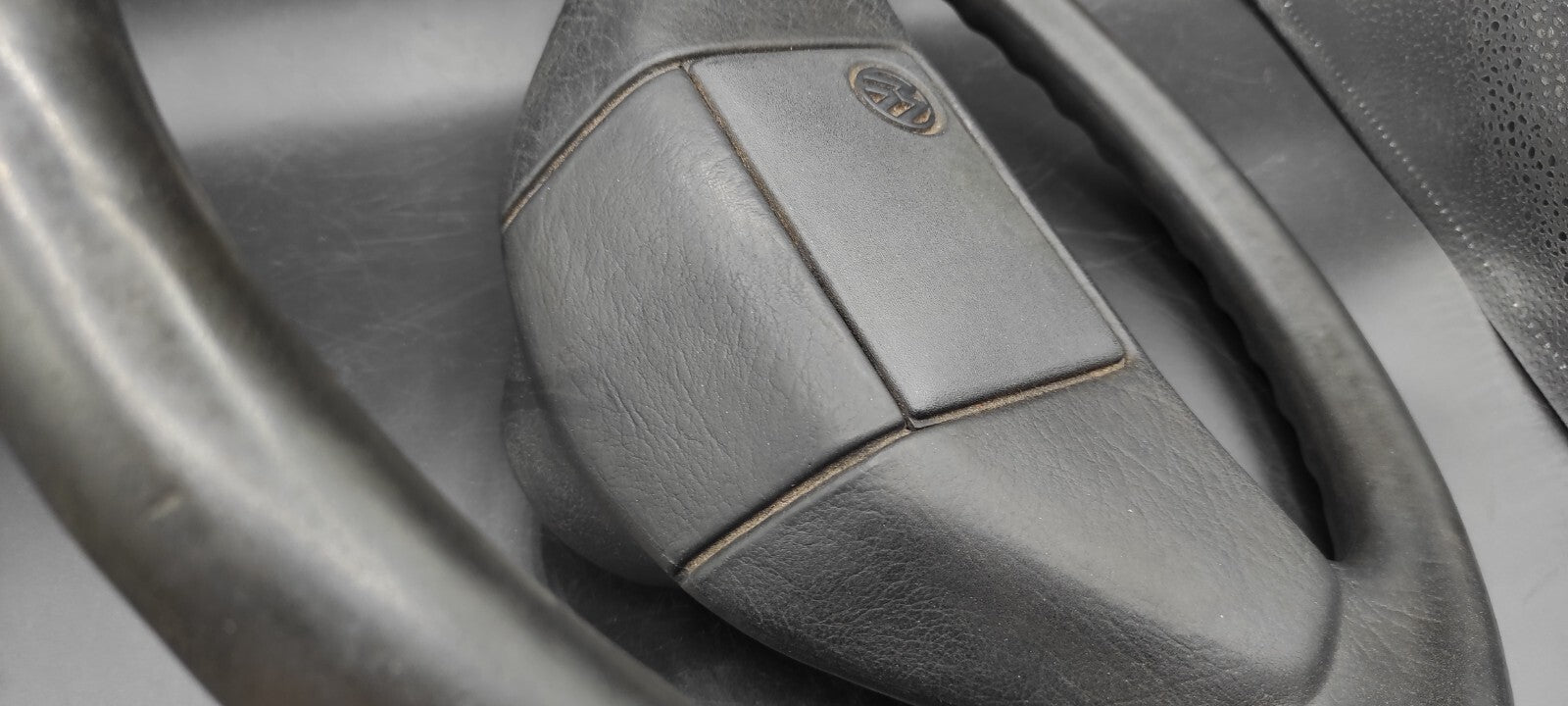 Volkswagen VW Golf MK2 1987 Steering Wheel