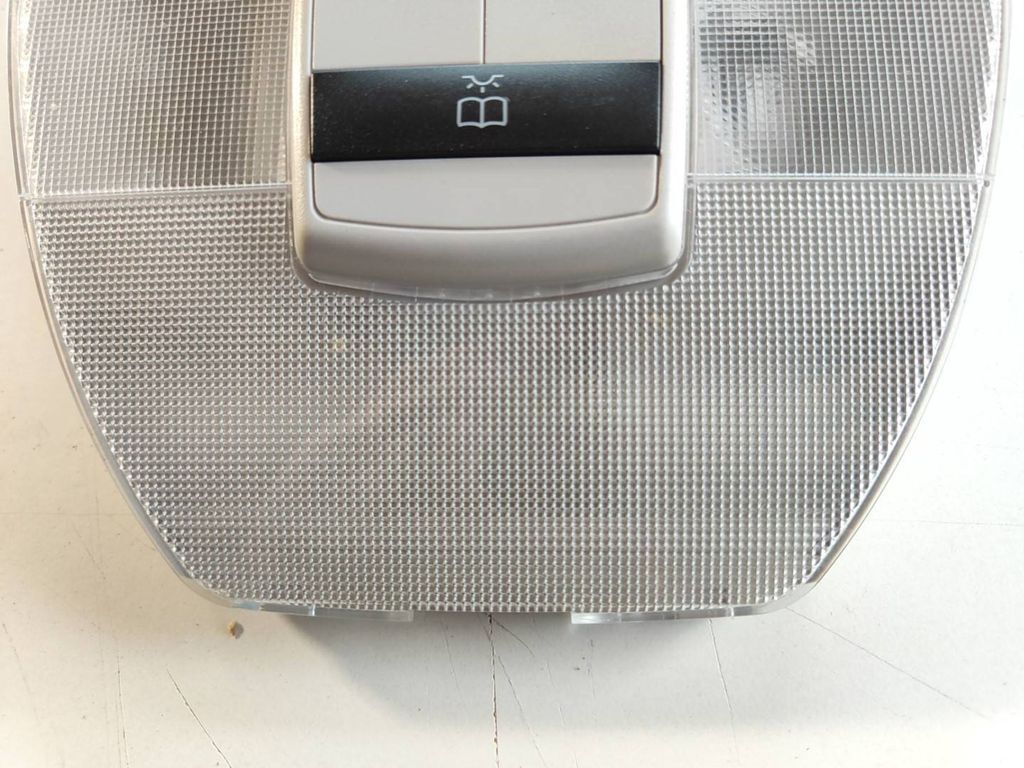 Mercedes-Benz B W245 2008 front seat light A169820