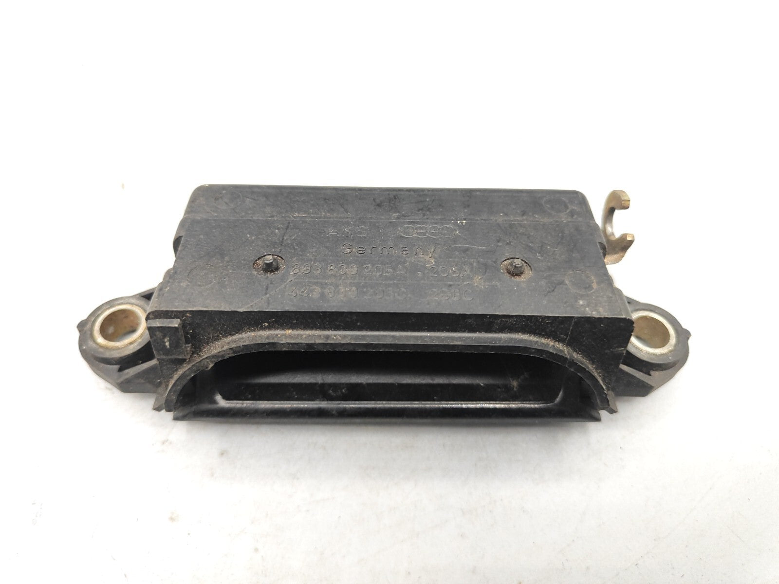 Audi 80 B4 1994 Rear Left Side Door handle 893839205A