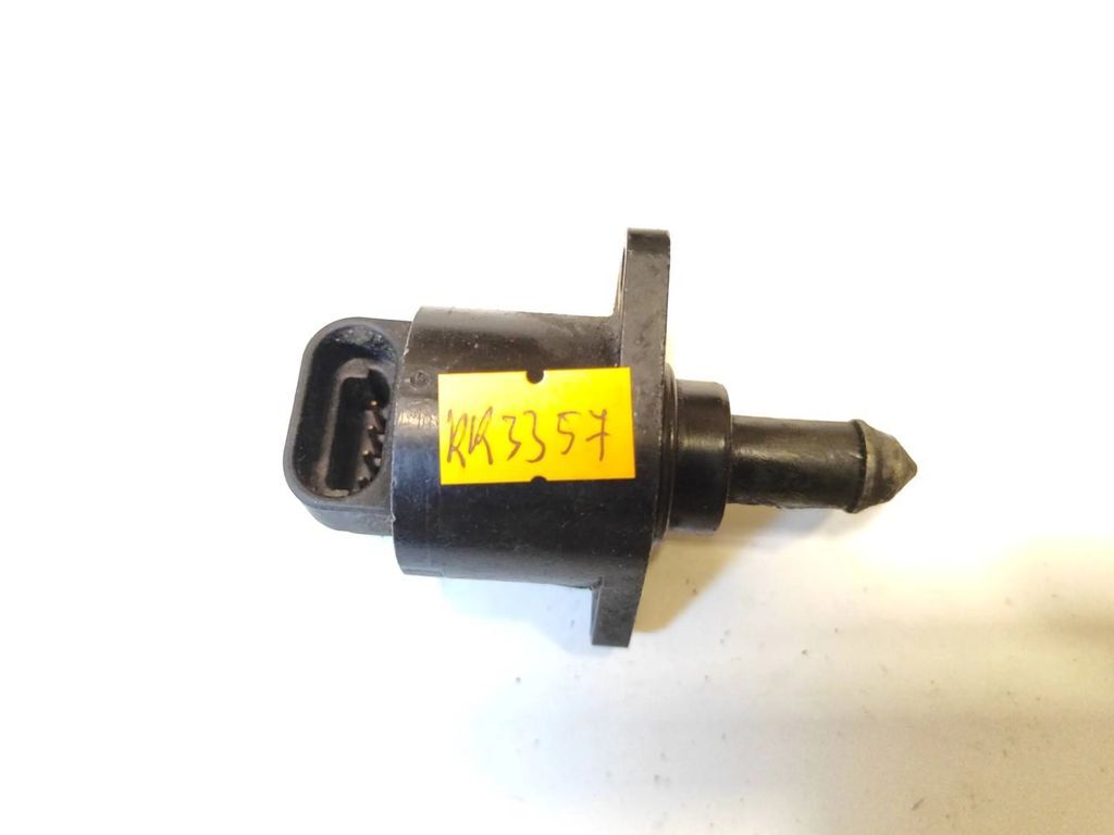 Audi 100 S4 C4 1994 Petrol Engine idle control valve regulator 078133455