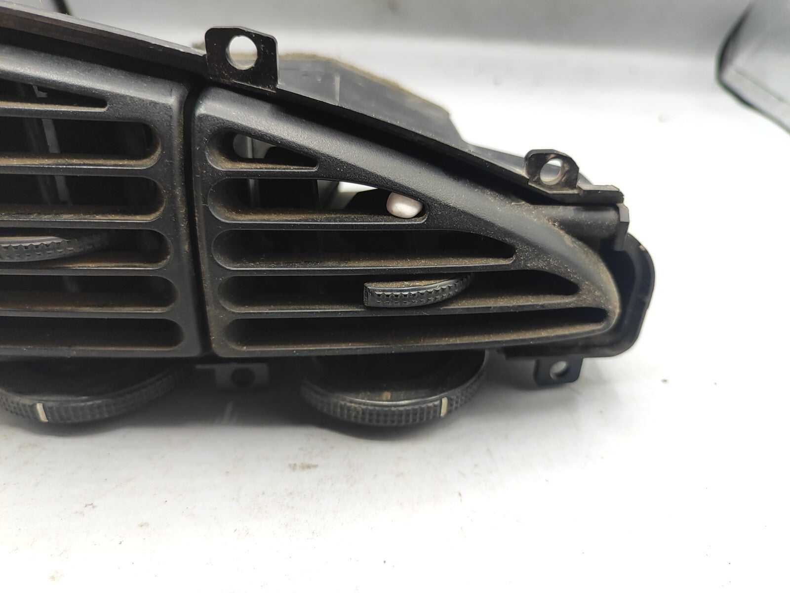 Ford Scorpio 1995 Dashboard Panel Air Vent Grill 96GGF014L21AAW