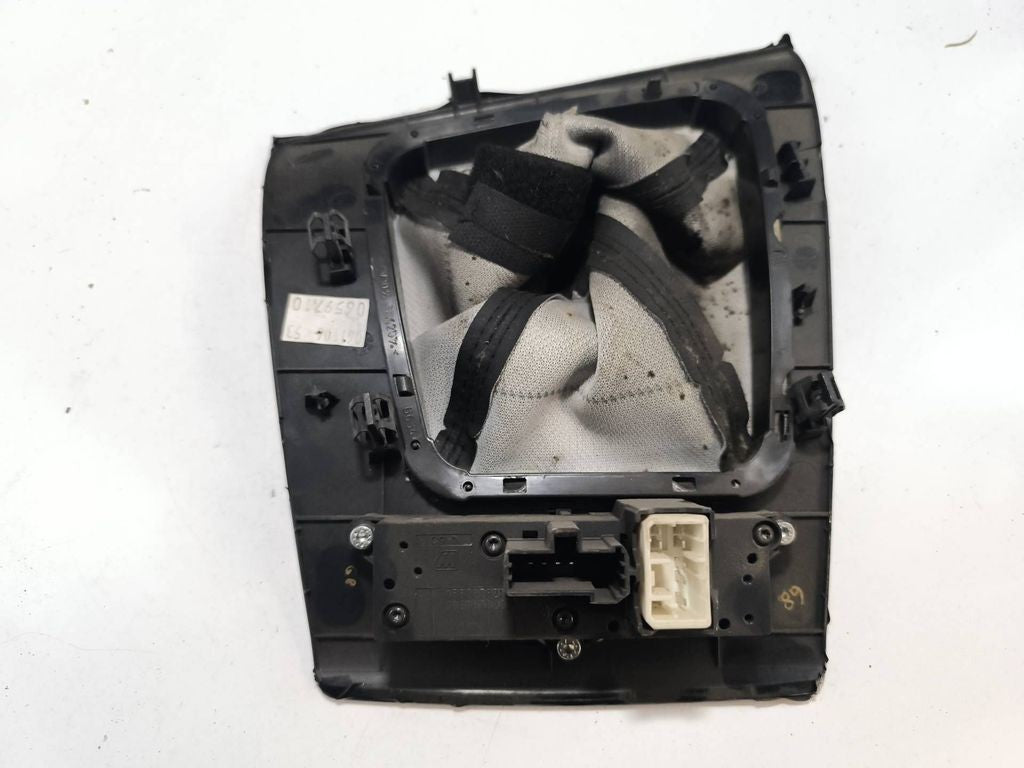 Alfa Romeo 159 2007 LHD Gear Shift Surround Trim Gaiter 156067820