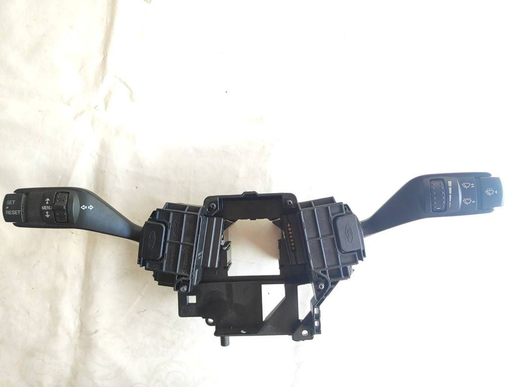 Ford Focus 2008 Wiper turn signal stalk switch 3M5T6475AE