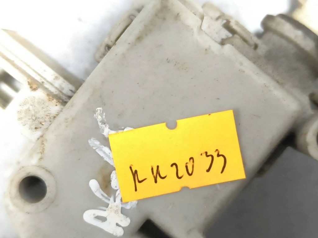 Audi A6 S6 C5 4B 1997 Tailgate boot lock latch motor 3B0862159A