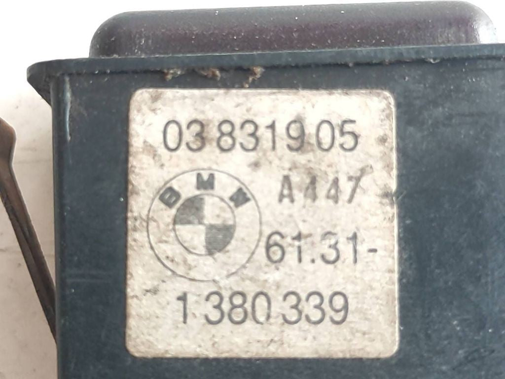 BMW 3 E30 1989 Hazard light switch 03831905