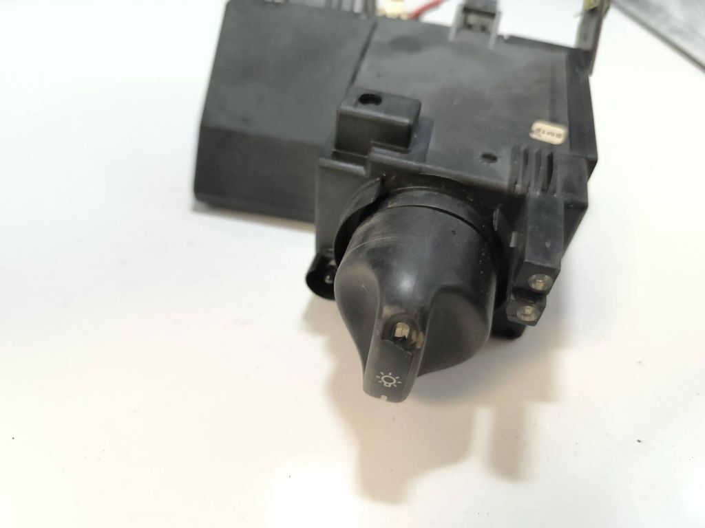 Mercedes-Benz E Class W210 1996 Light switch button 2105451404