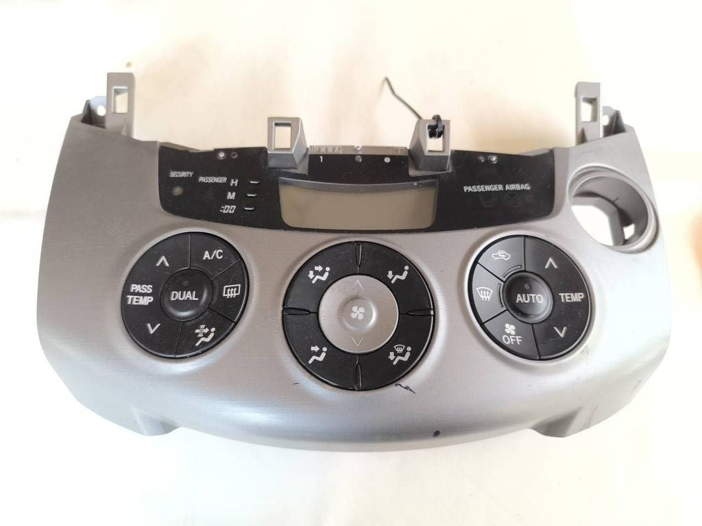 Toyota RAV 4 (XA30) 2008 RHD Climate control unit module 5590042290