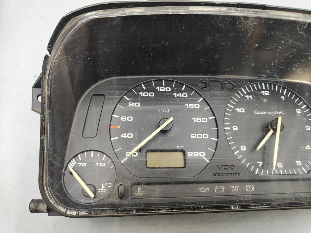 Volkswagen Golf III 1993 LHD speedometer instrument cluster 1H6919850FX