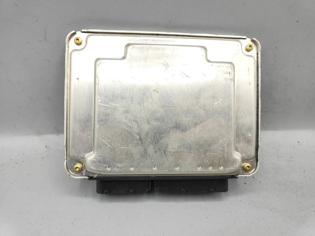 Audi A4 B6 8E 8H 1.9TDI 2002 Engine control unit module ECU 0281010729