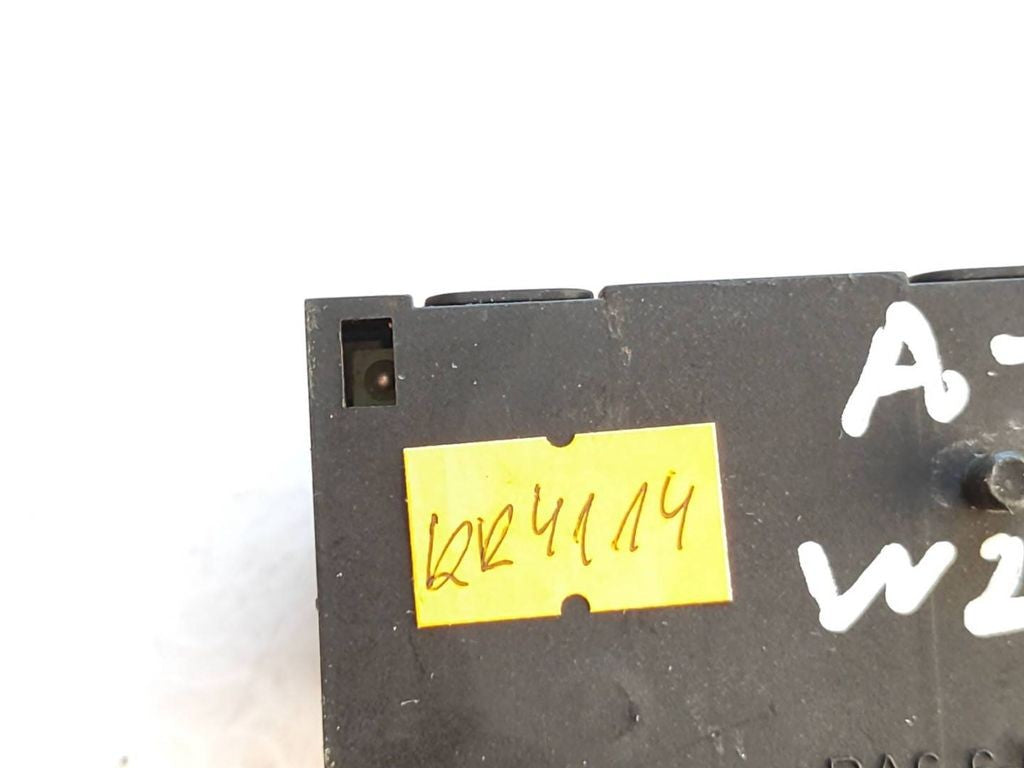 Mercedes-Benz S W221 2008 Aerial antenna amplifier A2218201889