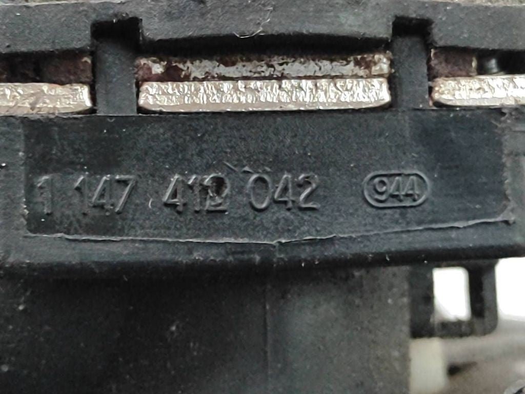 BMW 5 E34 1993 Water heater control valve 8391417