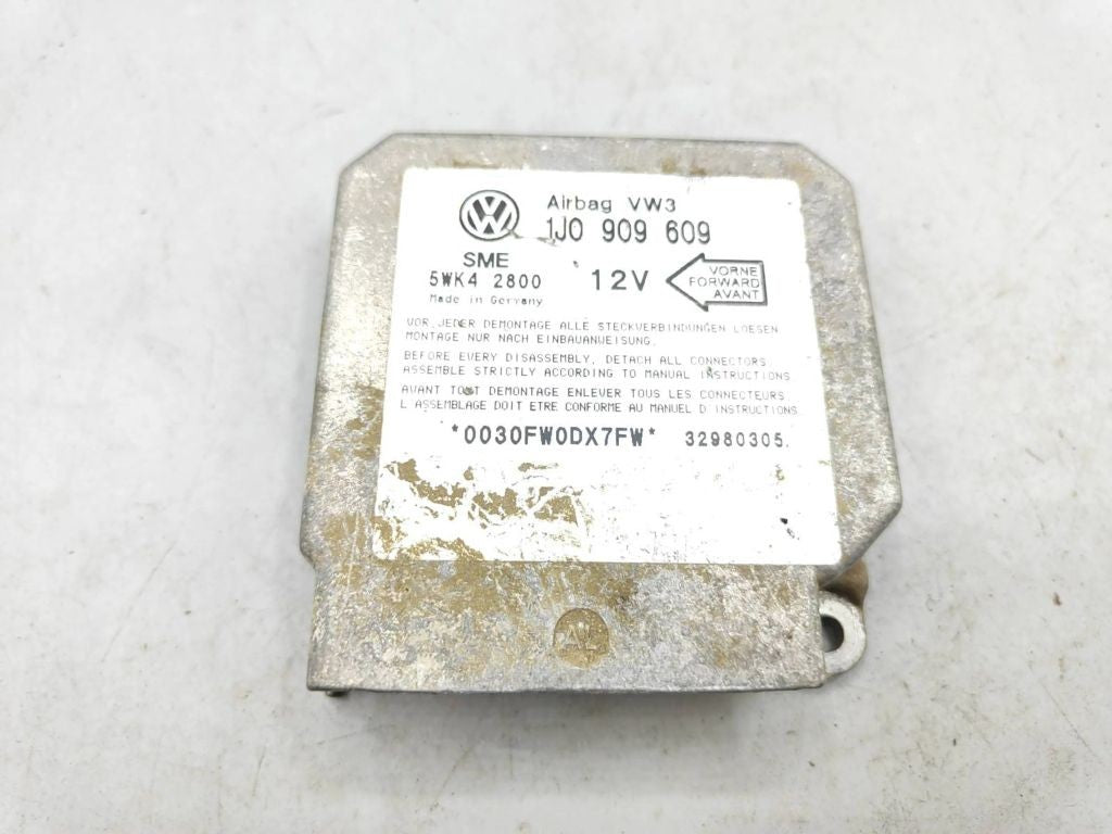 Volkswagen Golf IV 2002 Safety Control unit module 1J0909609