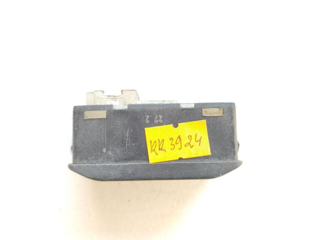 BMW 5 E34 1993 Gearbox mode switch 8353229