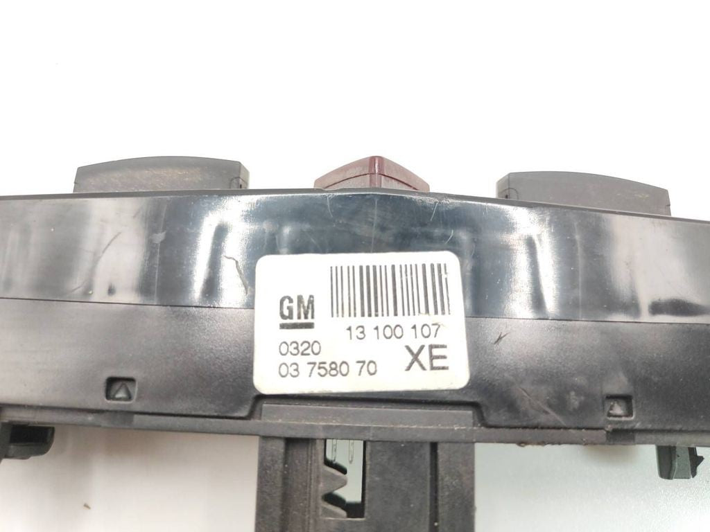 Opel Astra H 2005 Hazard light switch 13100107
