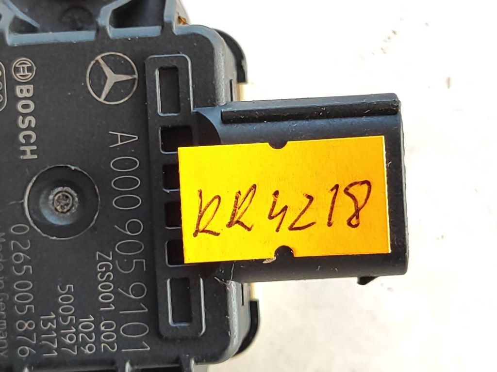 Mercedes-Benz E W212 2009 ESP acceleration yaw rate sensor A0009059101