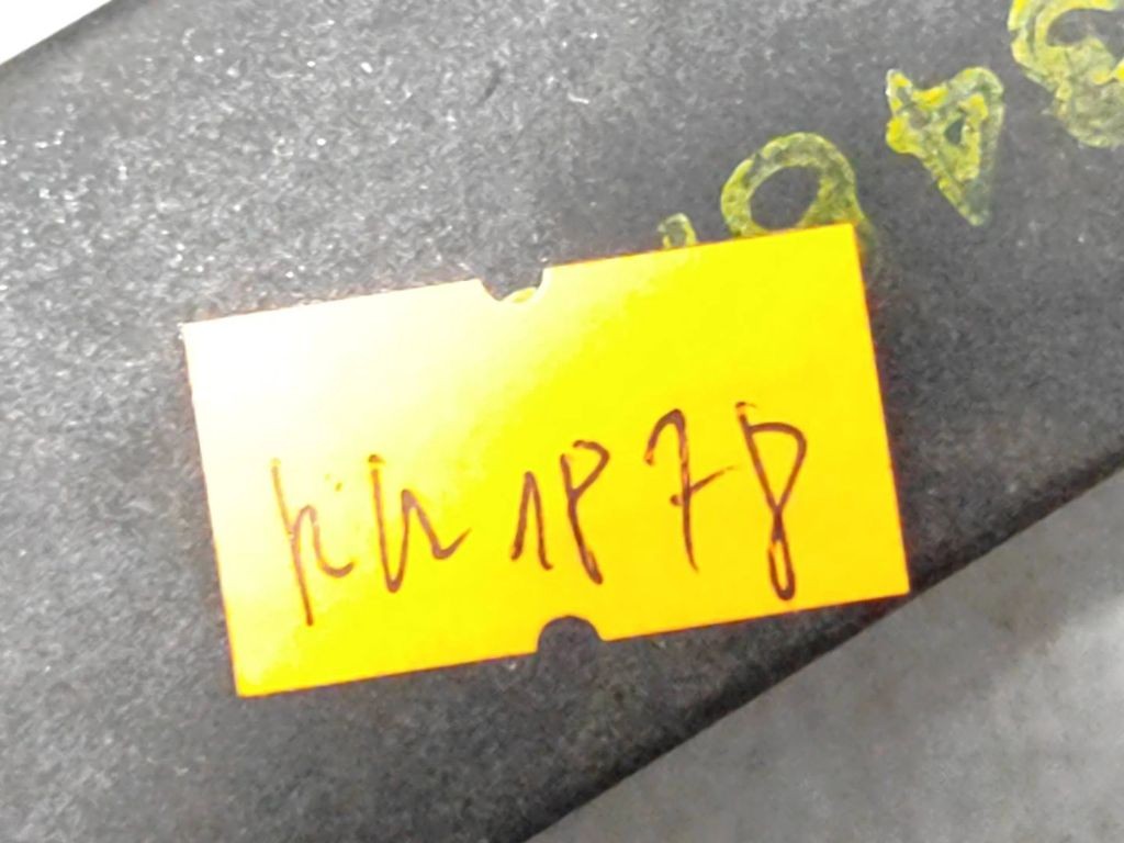 Audi 80 90 S2 B4 1993 relay 443927351B