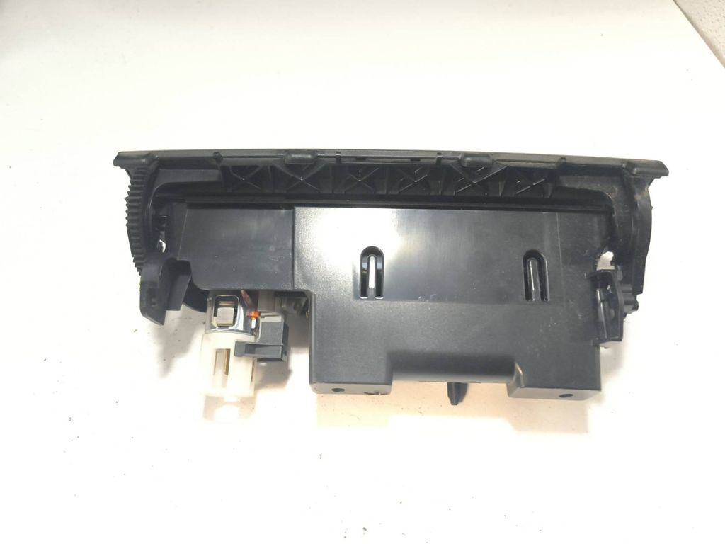 Volkswagen PASSAT B6 2008 Front Panel Storage insert 3C0863284