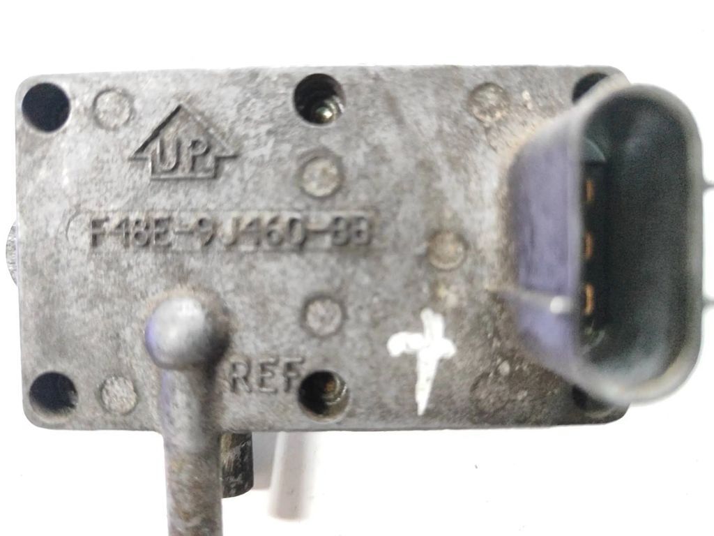 Ford Mondeo MK II 1997 MAP air pressure sensor F48E9J460BB