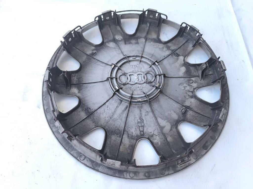 Audi A6 S6 C5 4B 2004 R16 wheel hub cap trim 4B0601147C