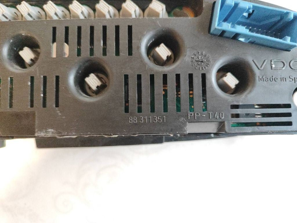 Citroen Xsara Picasso 1999 2.0HDI speedometer instrument cluster 965249780