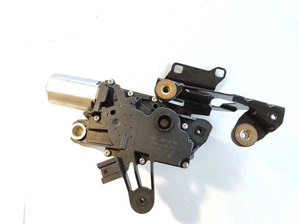 BMW 5 E61 530D 170kW Estate 2007 Rear wiper motor 1397220497